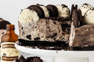 Enjoy Delicious Popeyes Oreo Cheesecake Now