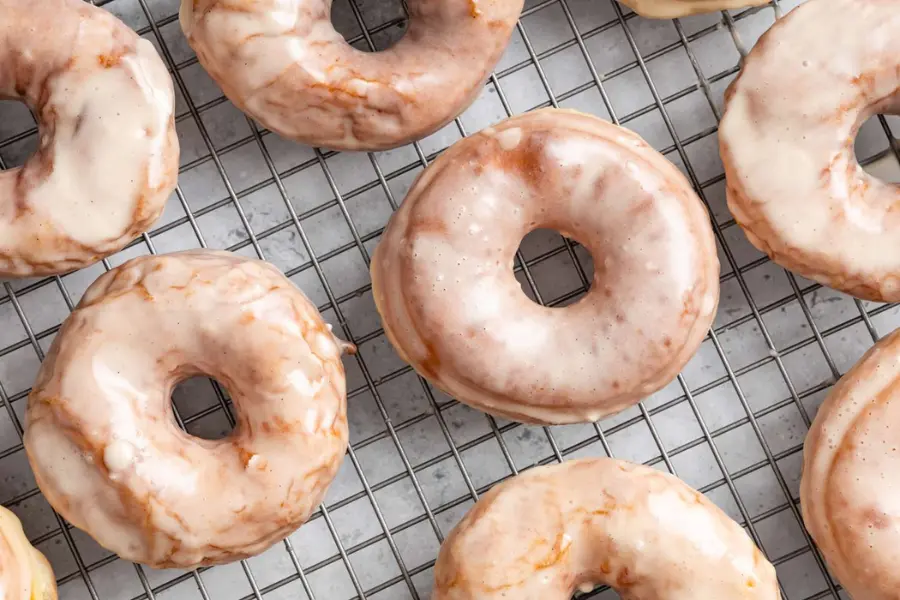 Make The Glaze For Donuts